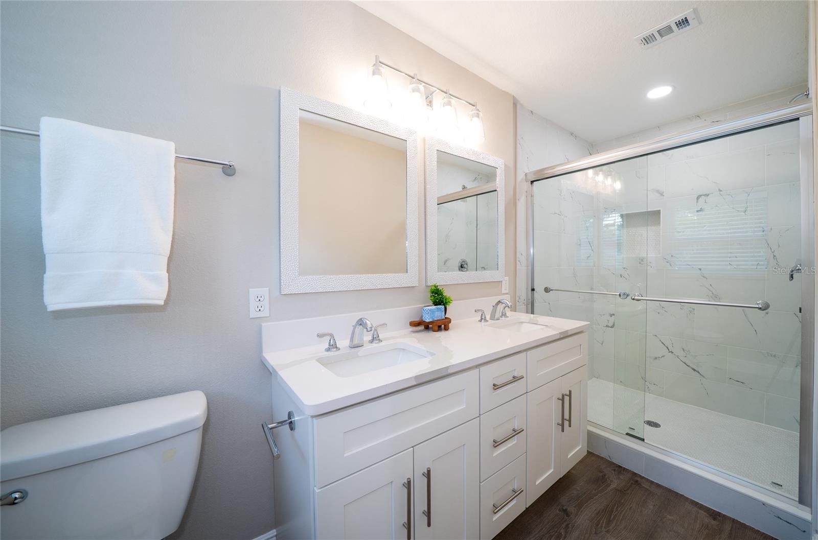 415 MISSION HILLS AVE, TAMPA, FL, 33617