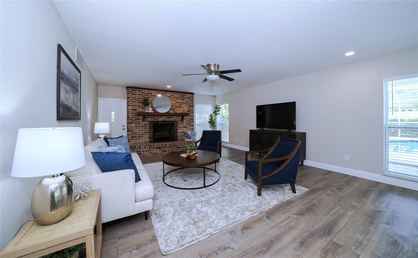 415 MISSION HILLS AVE, TAMPA, FL, 33617