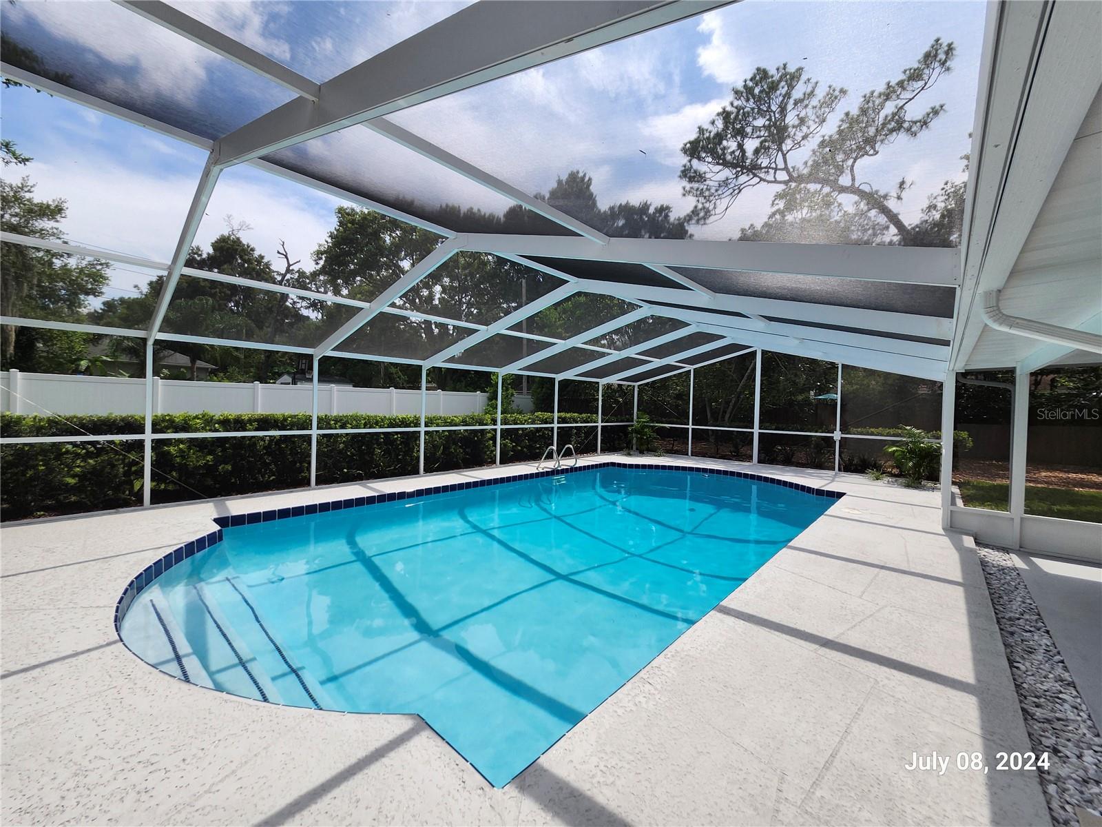 415 MISSION HILLS AVE, TAMPA, FL, 33617