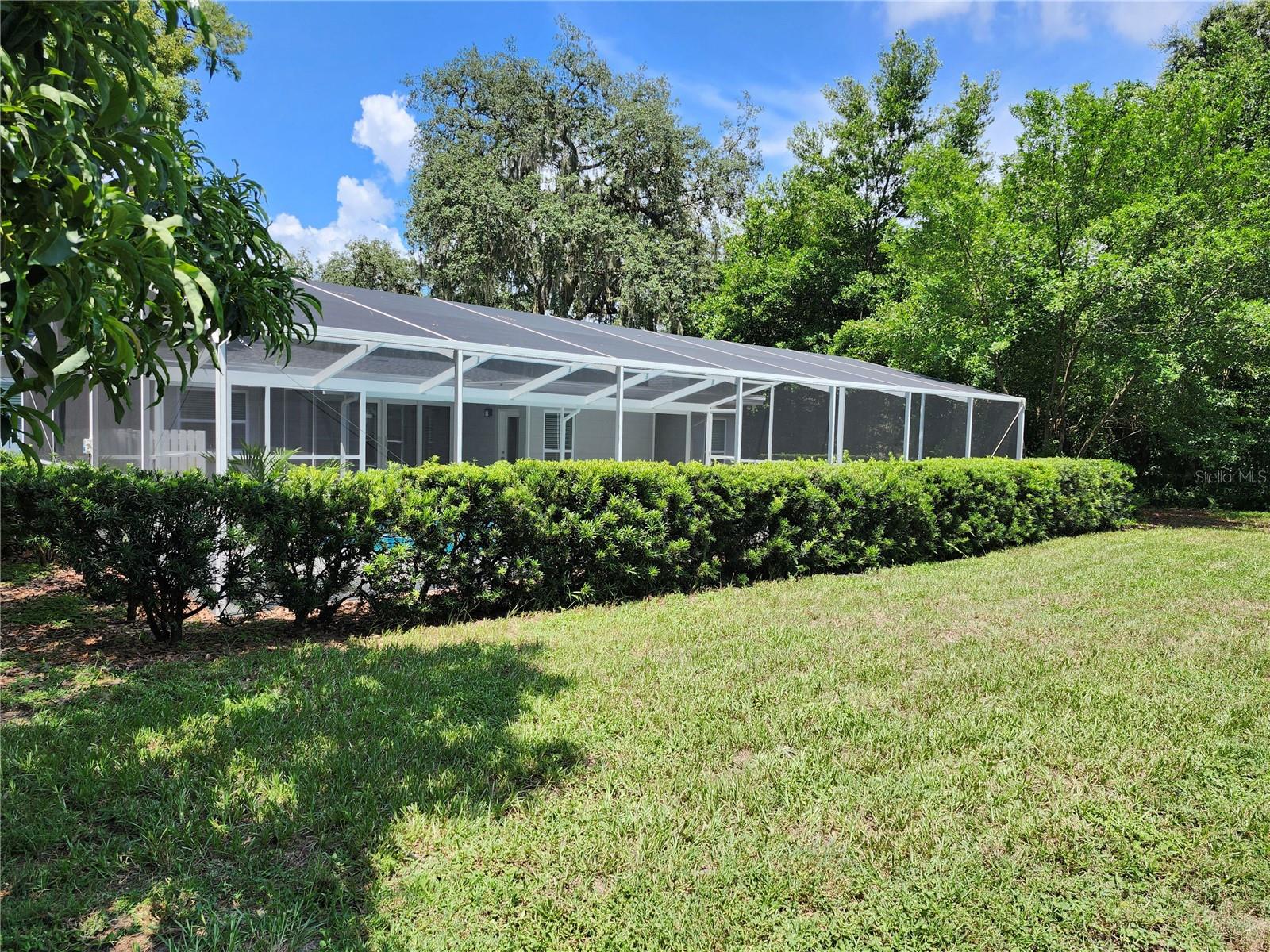 415 MISSION HILLS AVE, TAMPA, FL, 33617