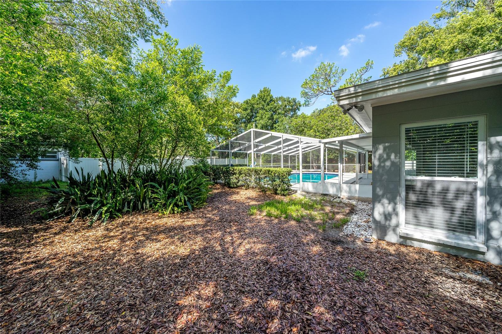 415 MISSION HILLS AVE, TAMPA, FL, 33617