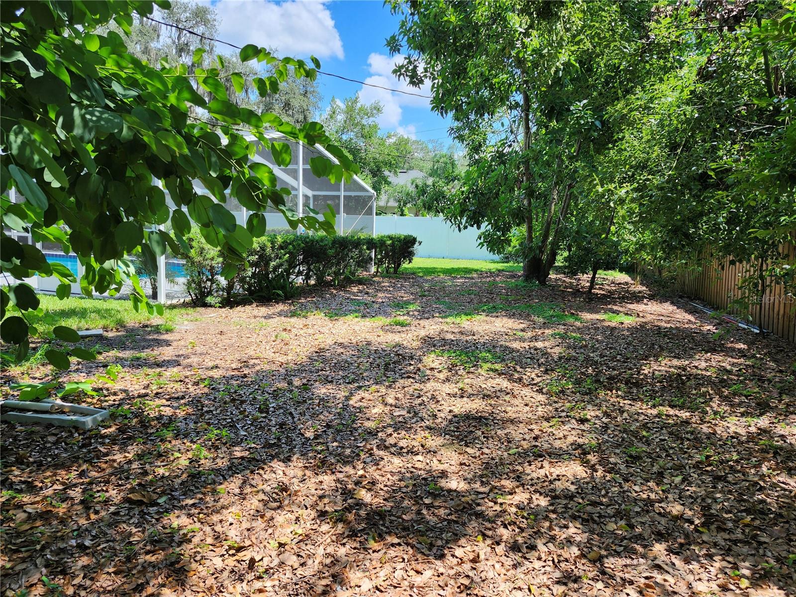 415 MISSION HILLS AVE, TAMPA, FL, 33617