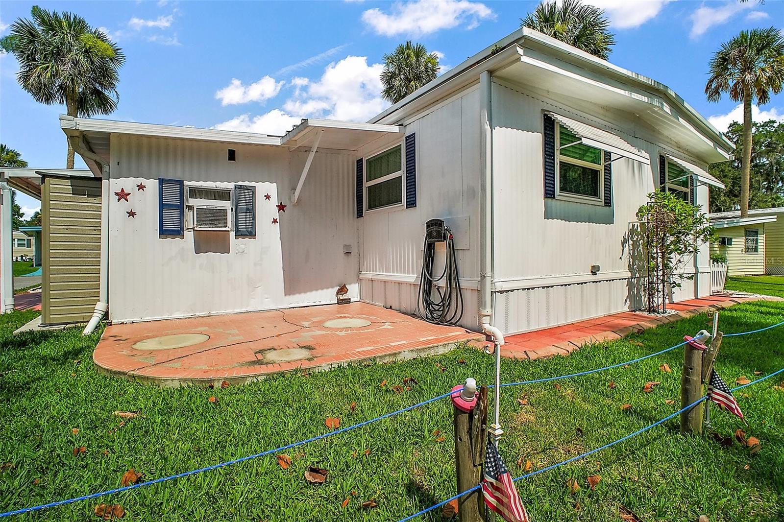 124A SHADY LN, EUSTIS, FL, 32726