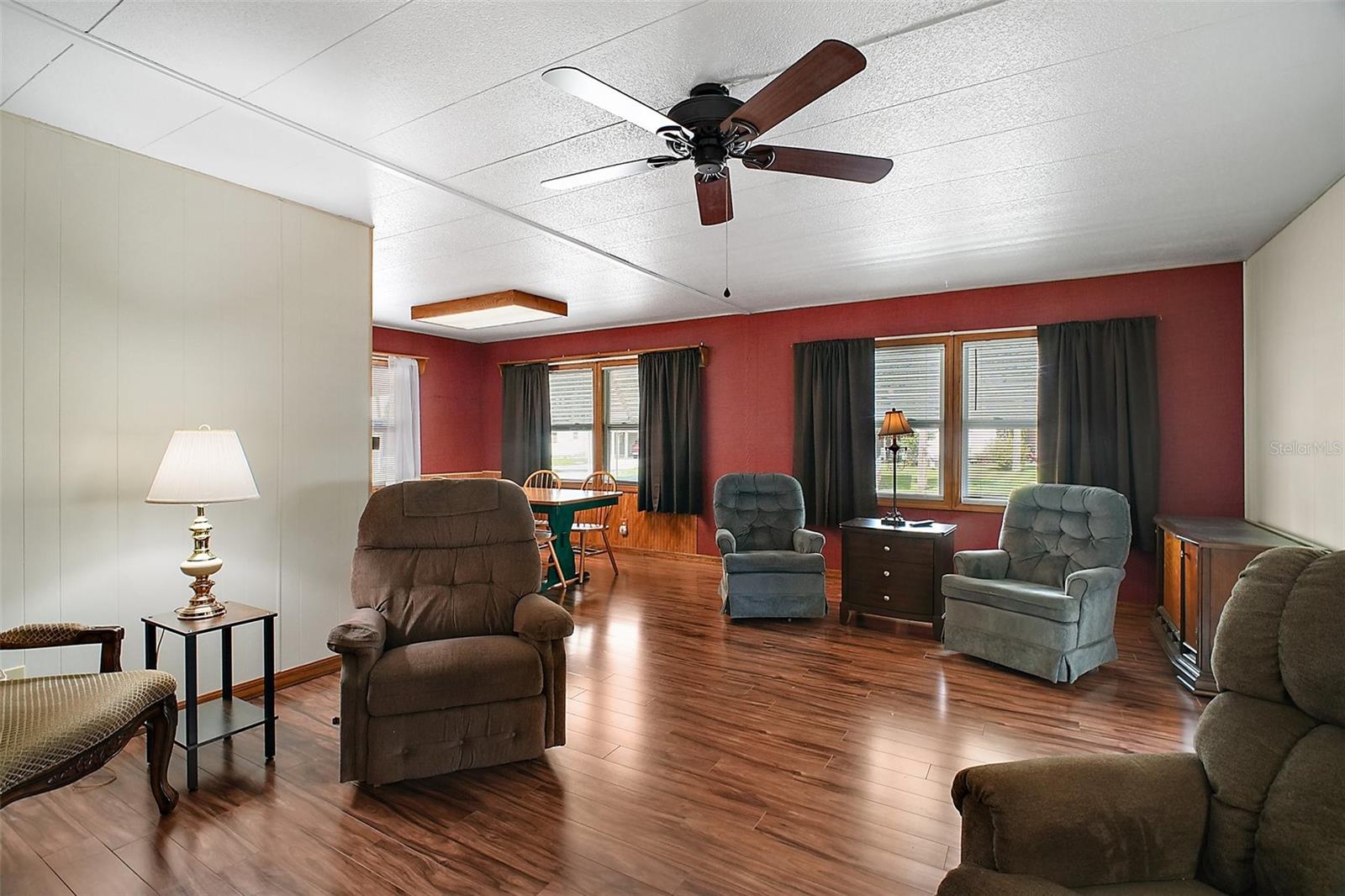 124A SHADY LN, EUSTIS, FL, 32726