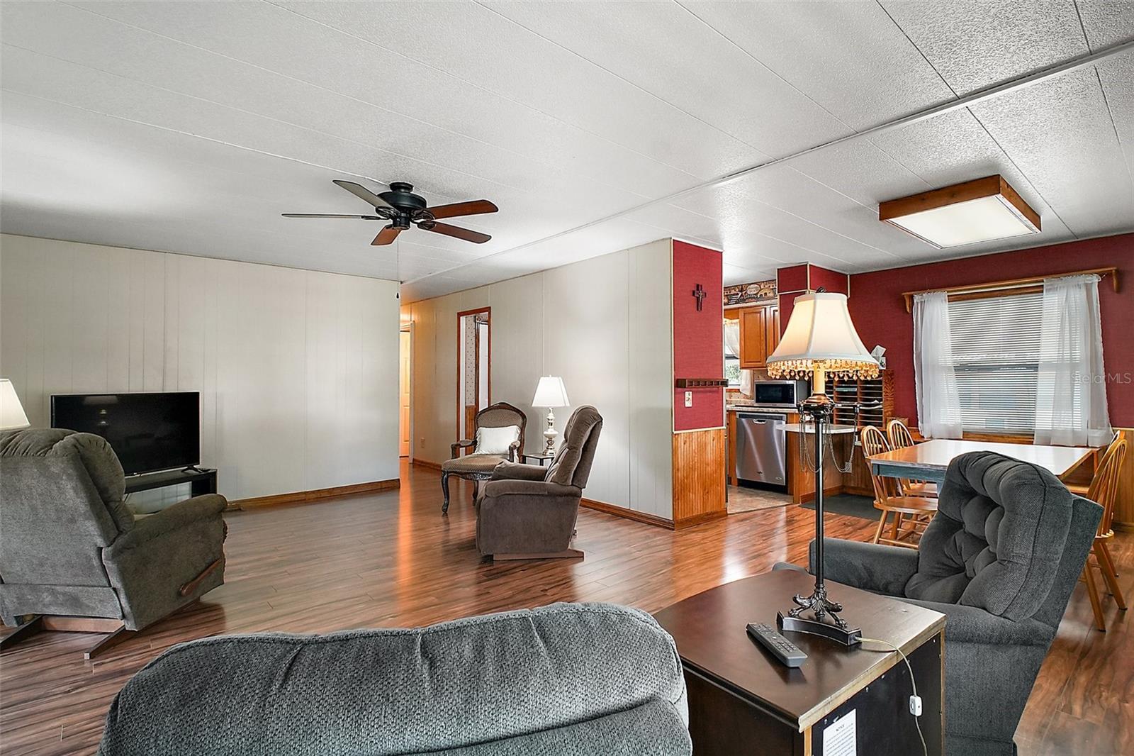 124A SHADY LN, EUSTIS, FL, 32726