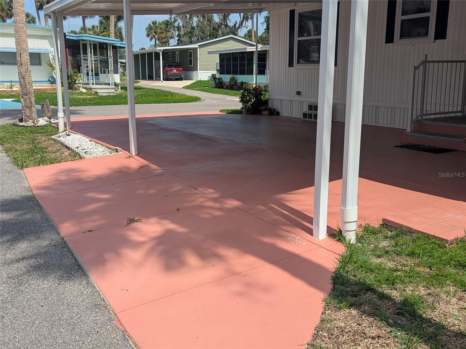 124A SHADY LN, EUSTIS, FL, 32726