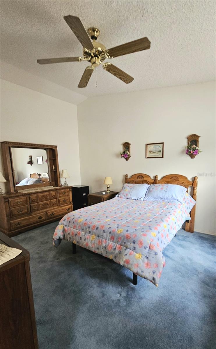 2105 ESCOBAR AVE, THE VILLAGES, FL, 32159