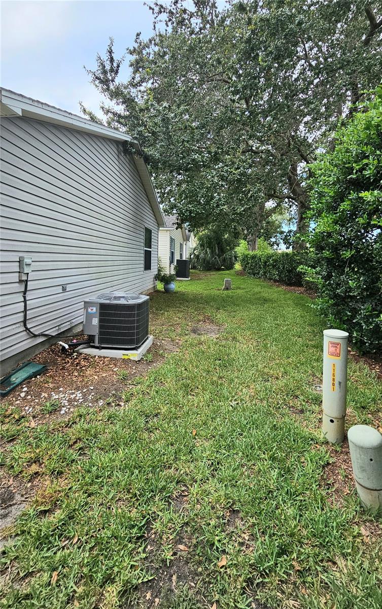 2105 ESCOBAR AVE, THE VILLAGES, FL, 32159