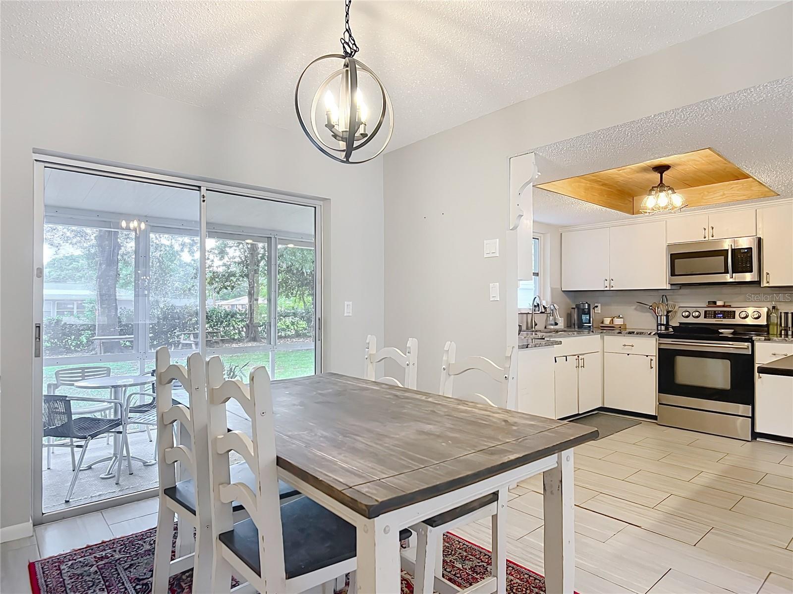 825 N HOLLYWOOD CIR, CRYSTAL RIVER, FL, 34429