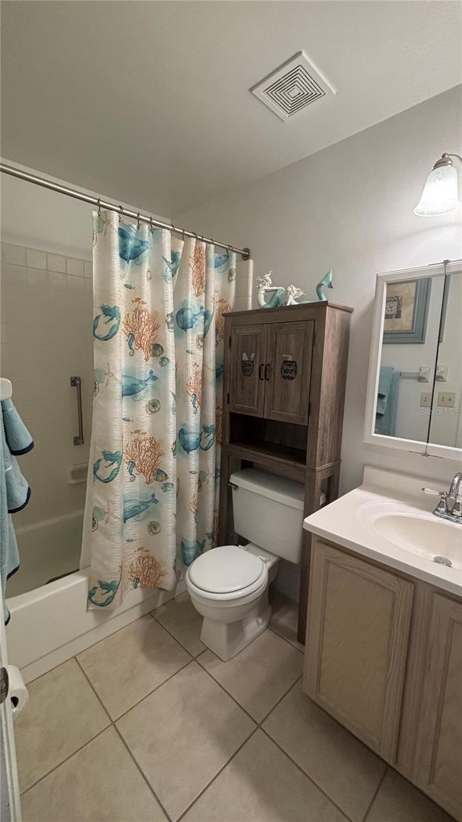 1111 HAREFIELD CIR, SUN CITY CENTER, FL, 33573