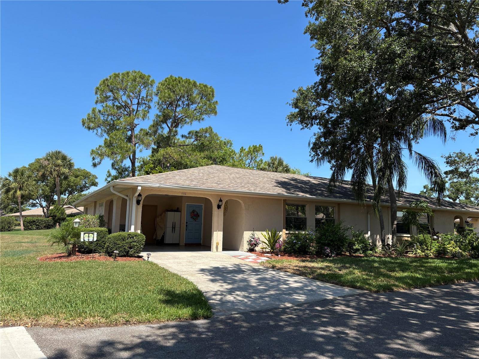 1111 HAREFIELD CIR, SUN CITY CENTER, FL, 33573