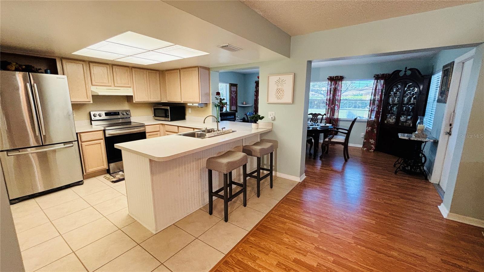 1111 HAREFIELD CIR, SUN CITY CENTER, FL, 33573