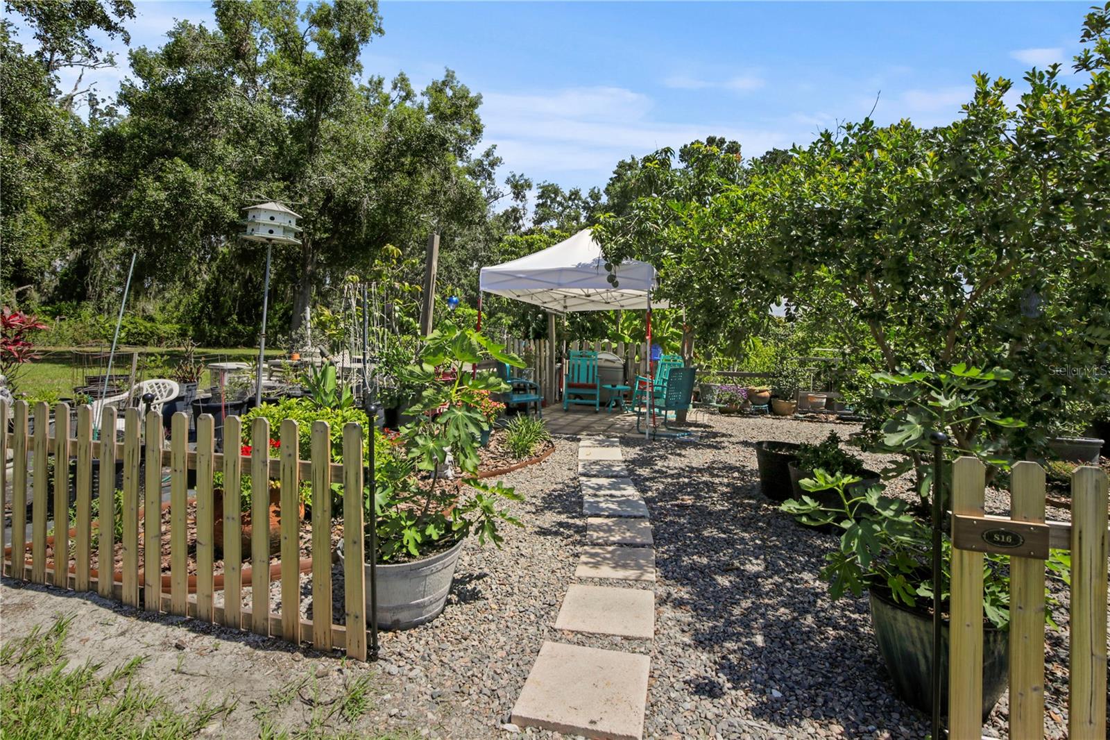 1111 HAREFIELD CIR, SUN CITY CENTER, FL, 33573