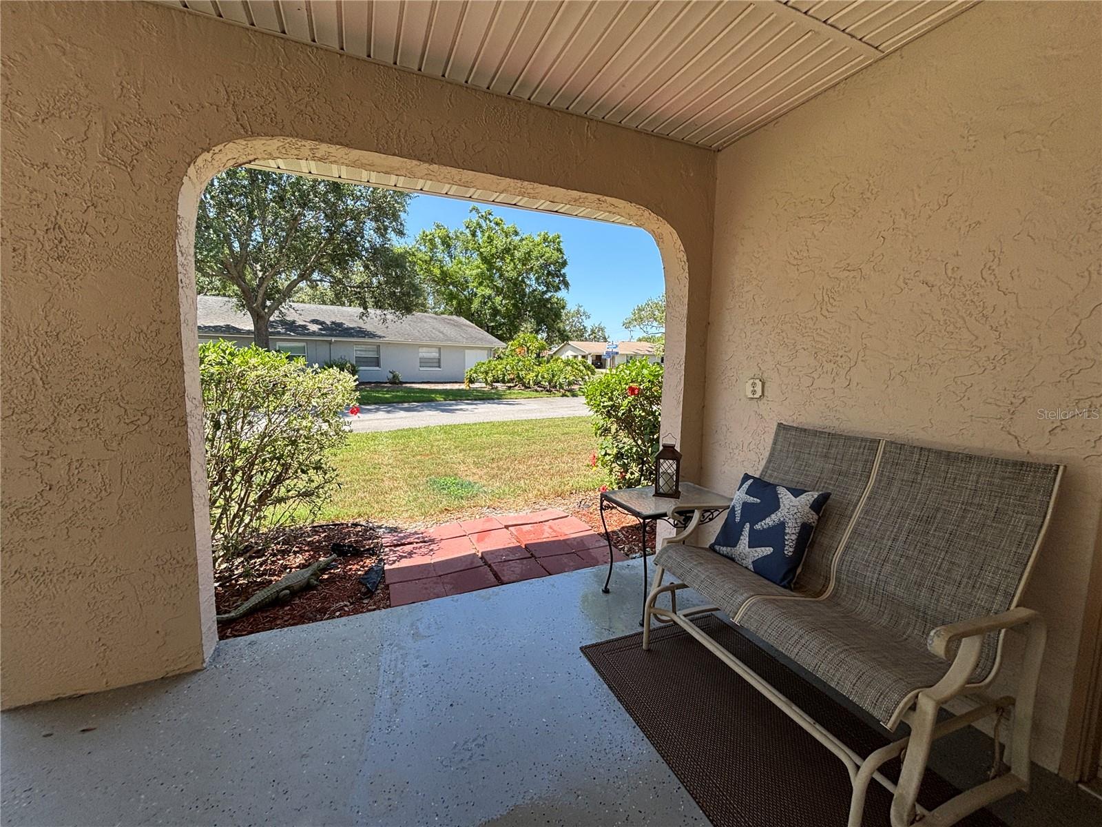 1111 HAREFIELD CIR, SUN CITY CENTER, FL, 33573