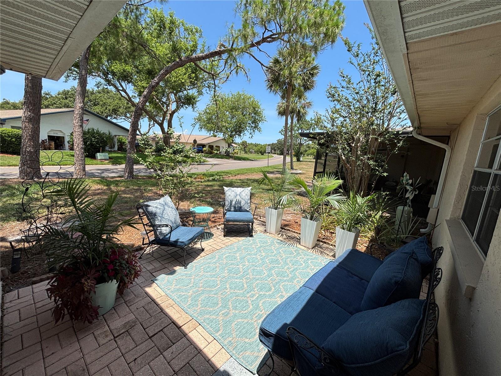 1111 HAREFIELD CIR, SUN CITY CENTER, FL, 33573