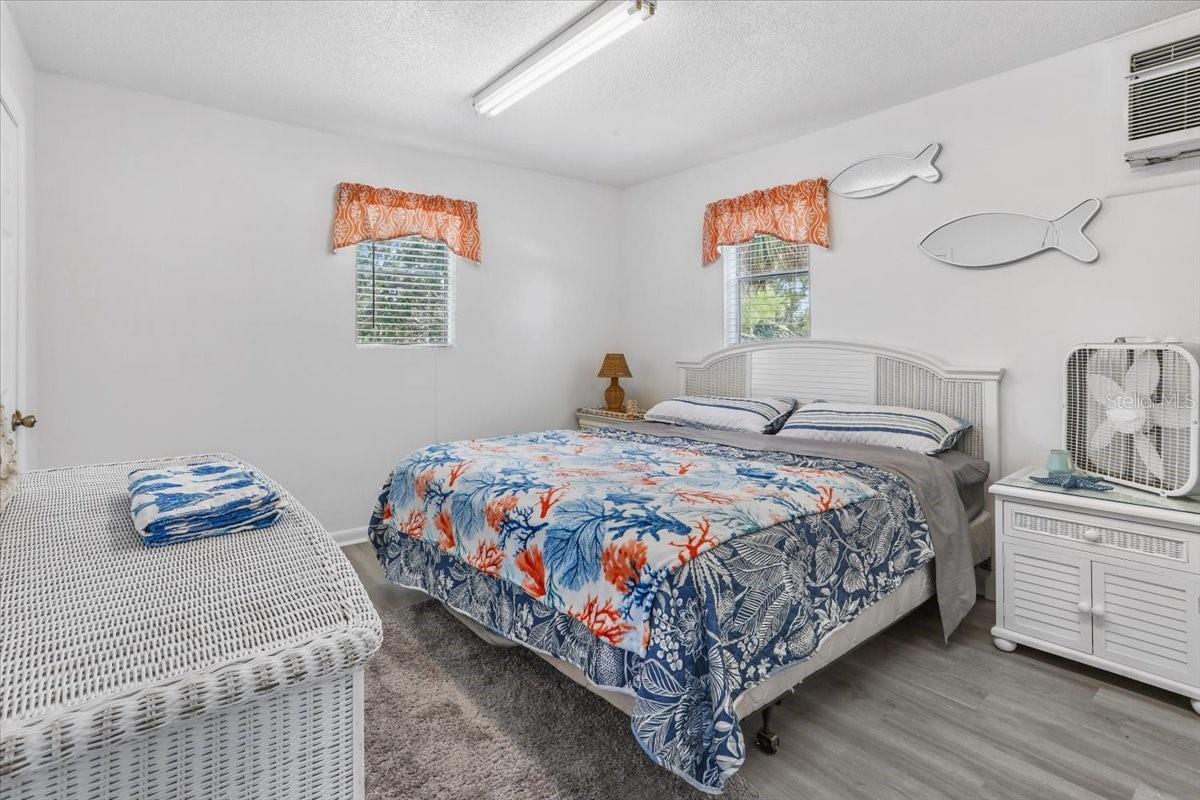 54 W 8TH AVE, HORSESHOE BEACH, FL, 32648