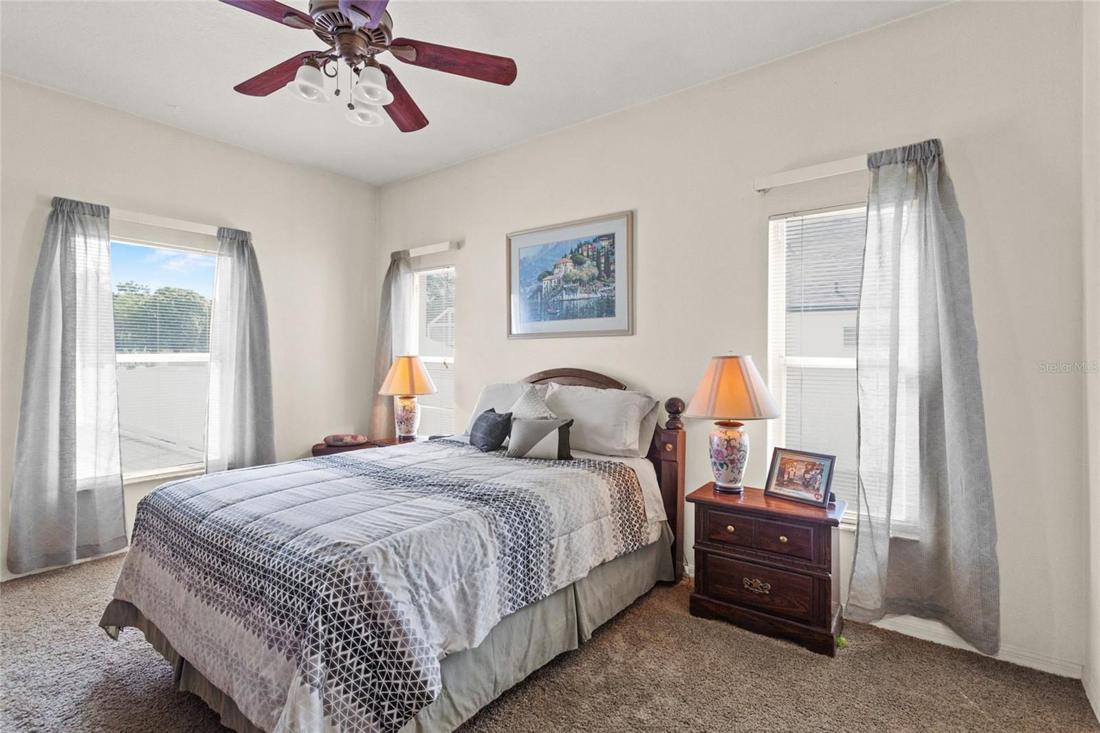 906 BERWICK DR, DAVENPORT, FL, 33897