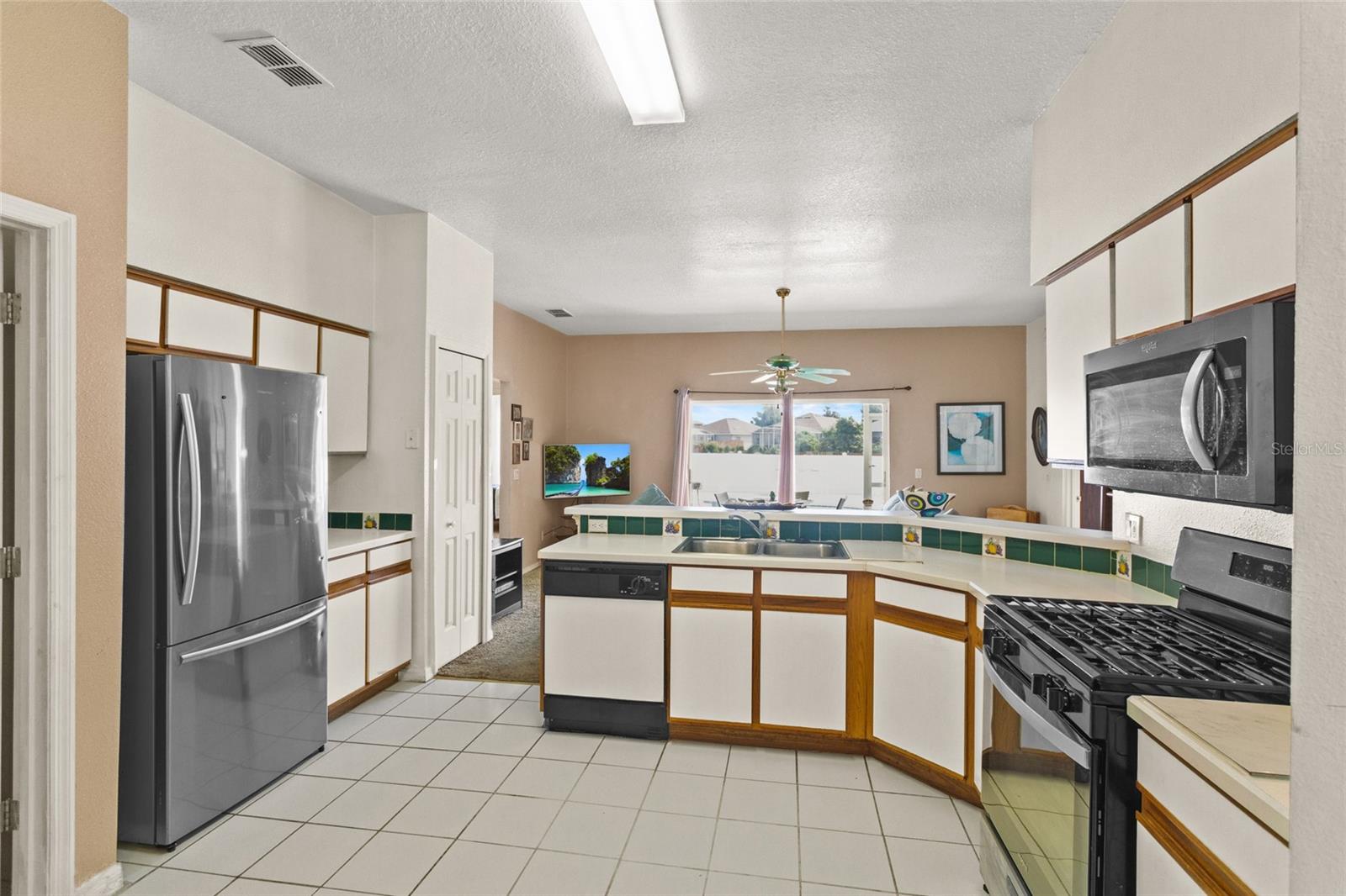 906 BERWICK DR, DAVENPORT, FL, 33897