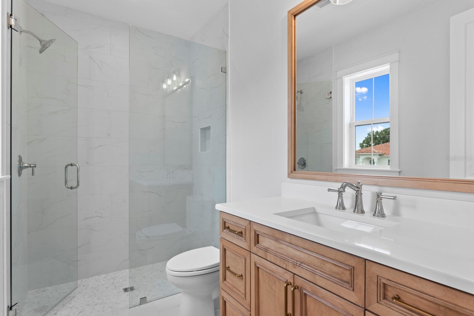 bathroom 4 (en suite with bedroom 4)