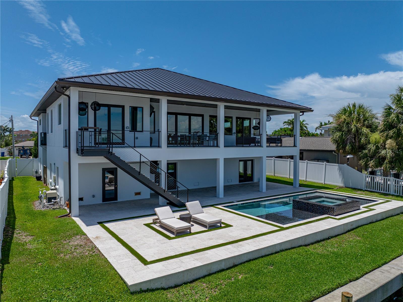 GC531303 Property Photo