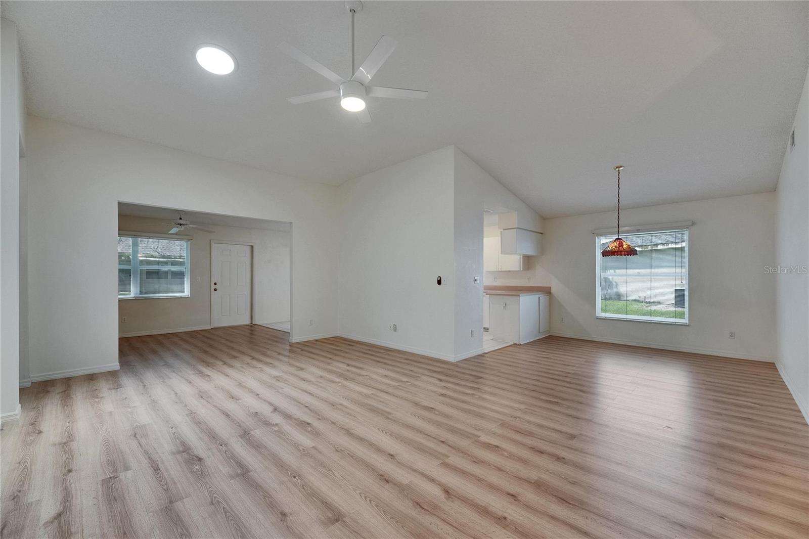 746 MASTERPIECE DR, SUN CITY CENTER, FL, 33573