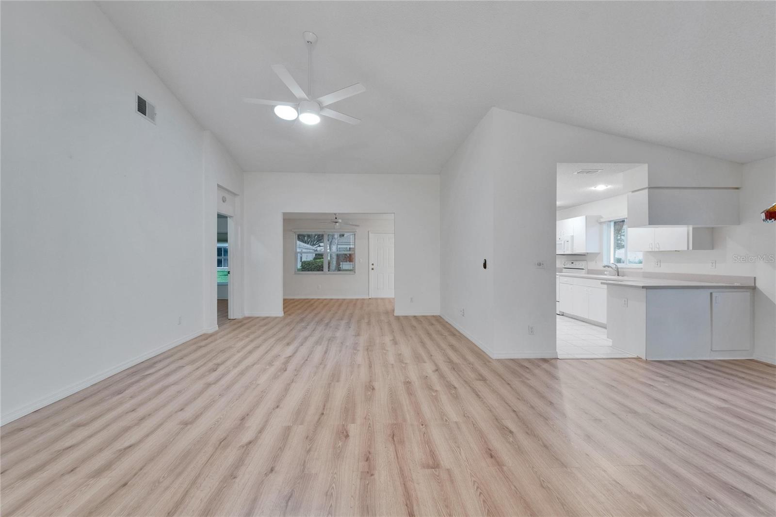 746 MASTERPIECE DR, SUN CITY CENTER, FL, 33573