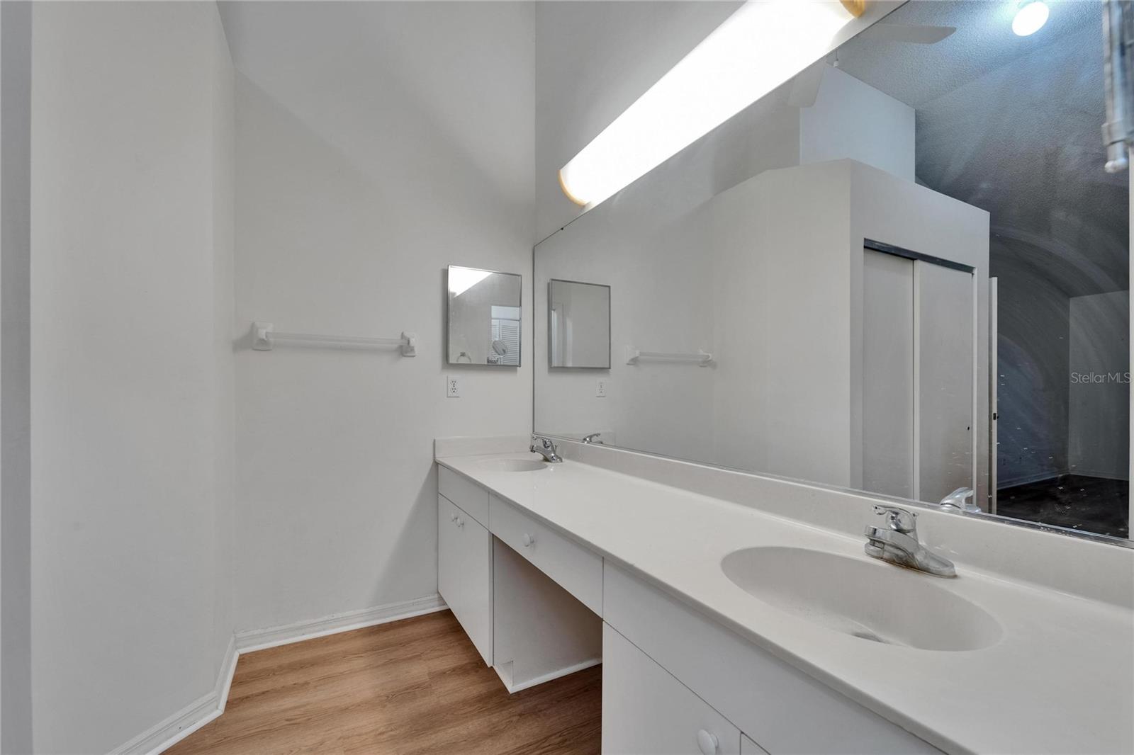 746 MASTERPIECE DR, SUN CITY CENTER, FL, 33573