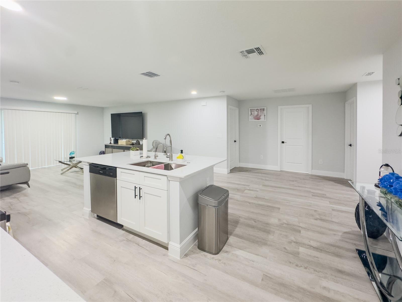 1590 WEST PKWY, DELAND, FL, 32724