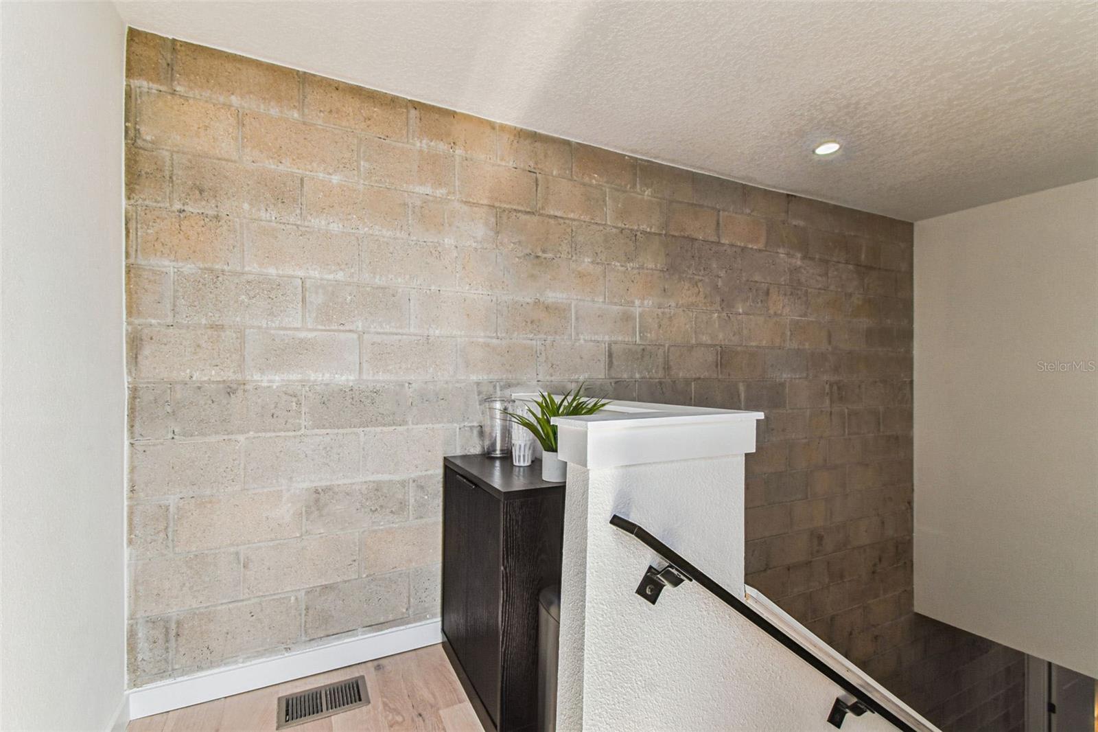 Fourth Floor Landing