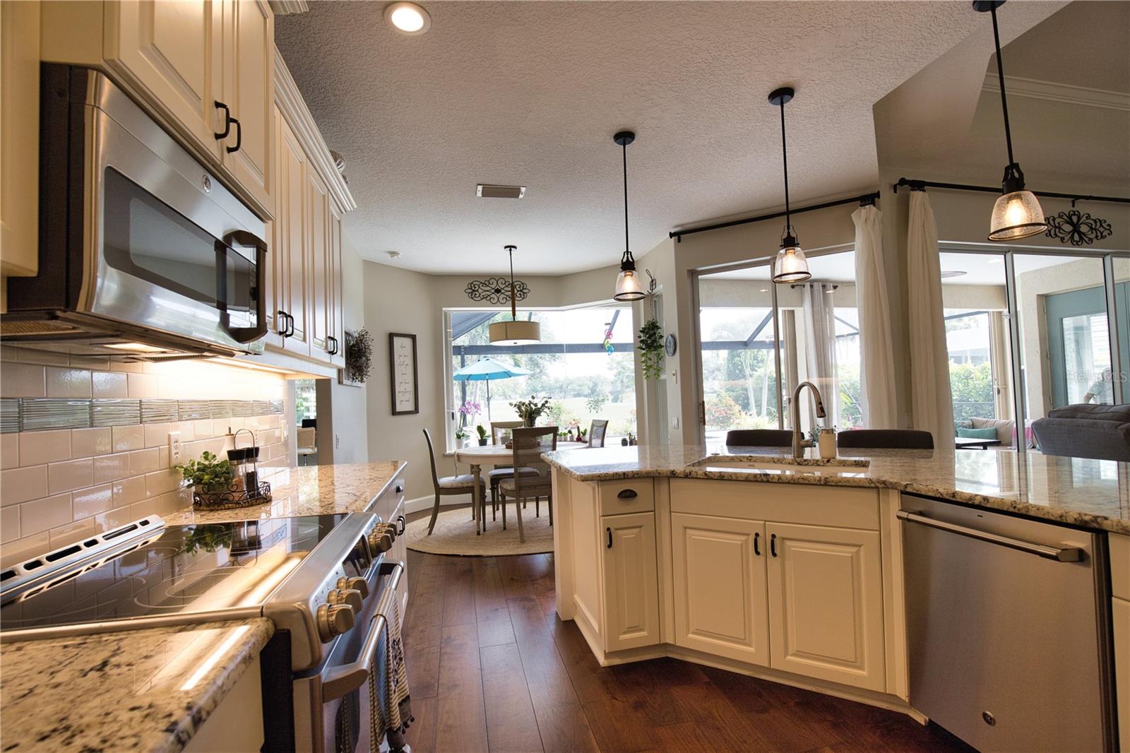 A4654281 Property Photo