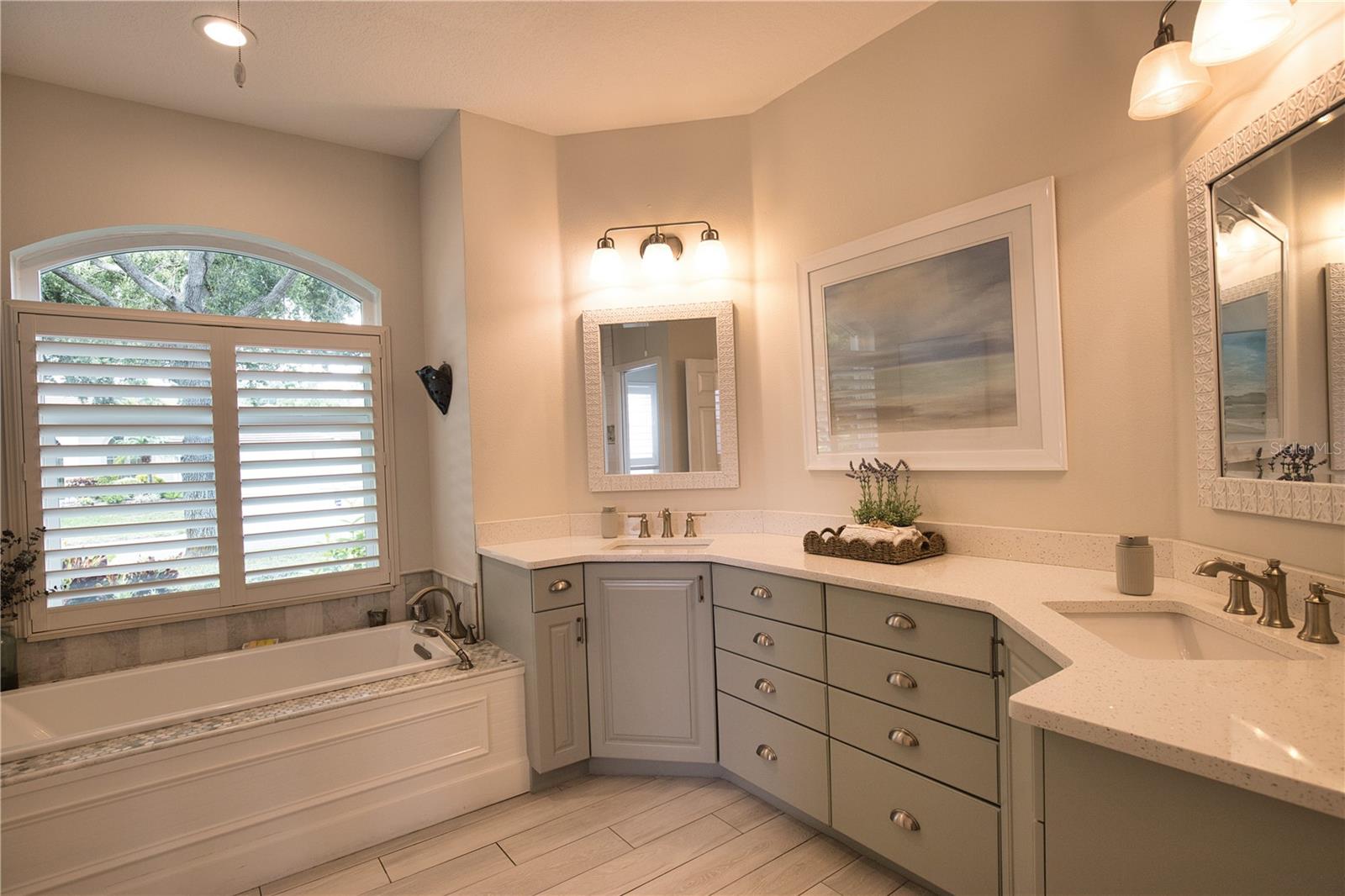 A4654281 Property Photo