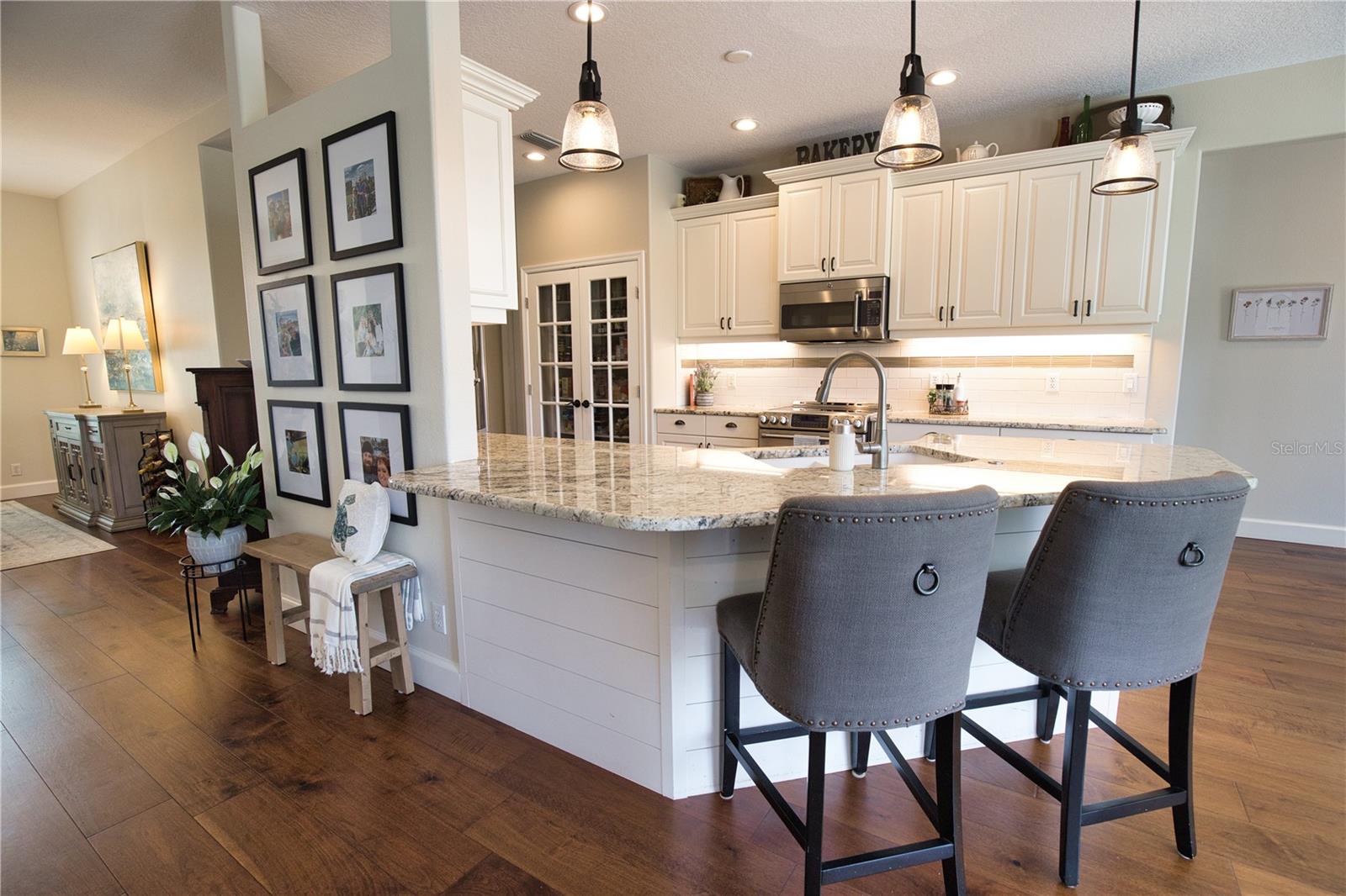 A4654281 Property Photo