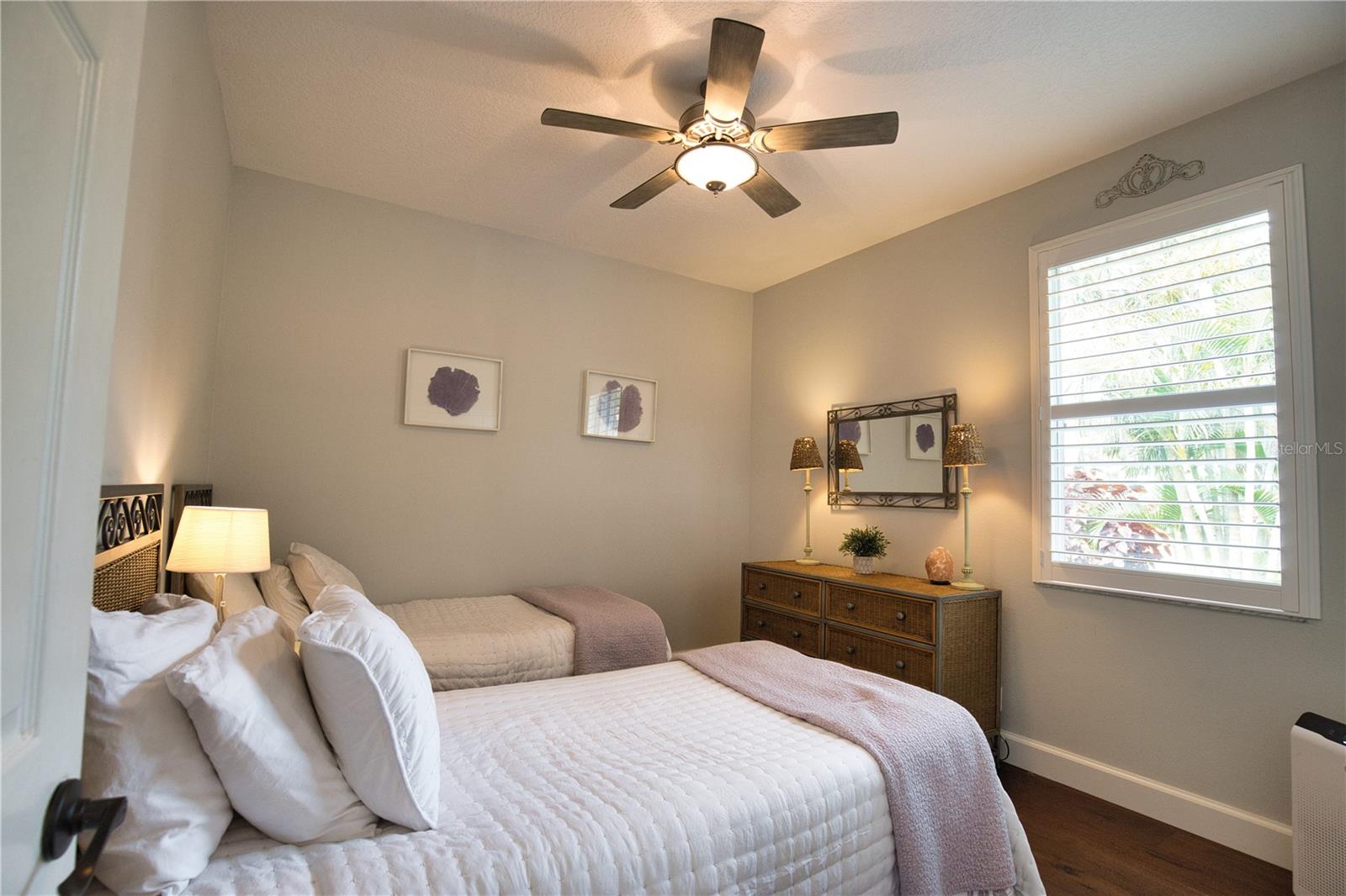 A4654281 Property Photo