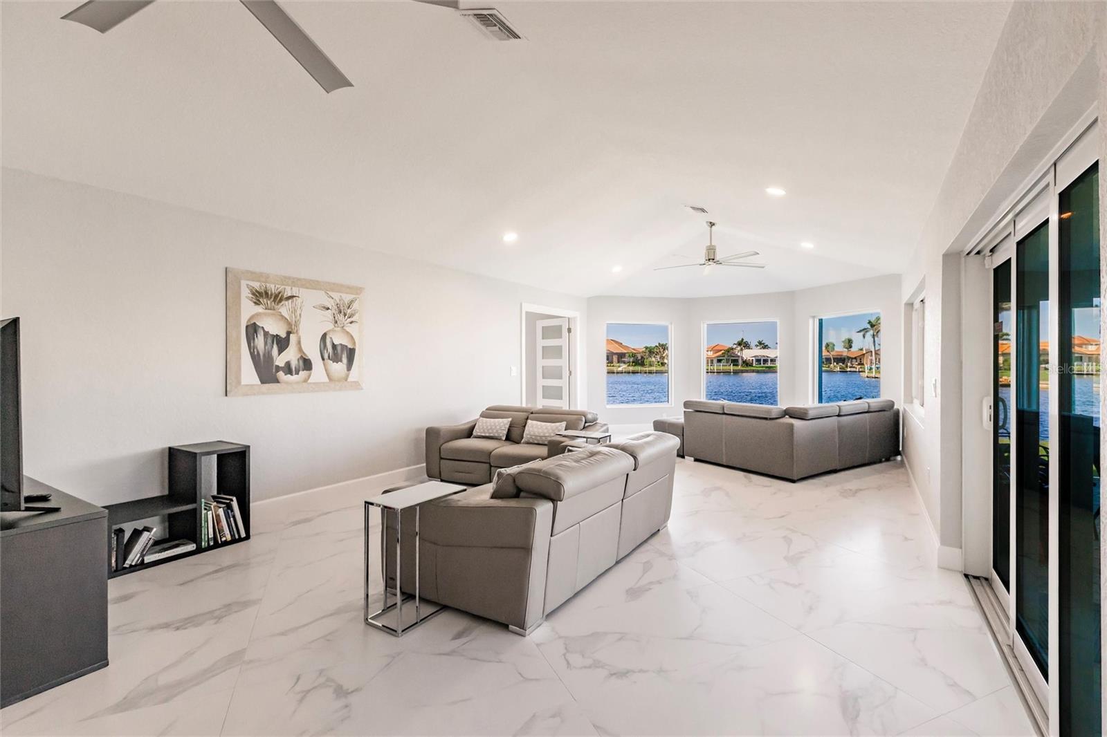 261 VENEZIA CT, PUNTA GORDA, FL, 33950