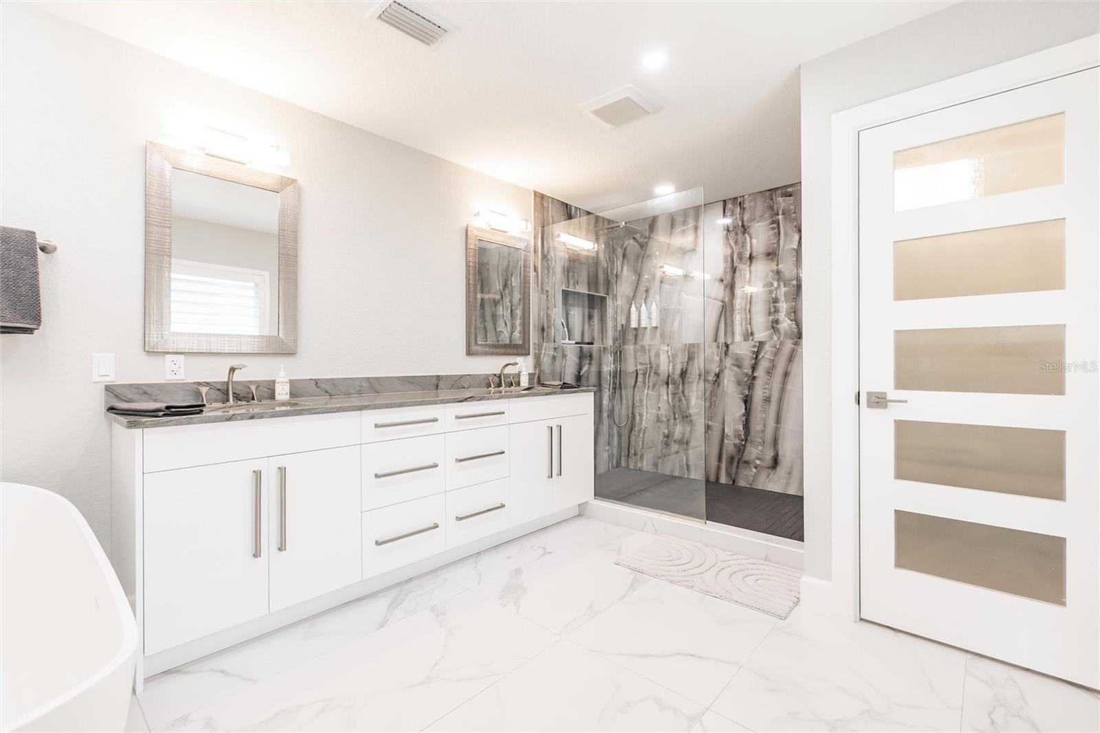 261 VENEZIA CT, PUNTA GORDA, FL, 33950