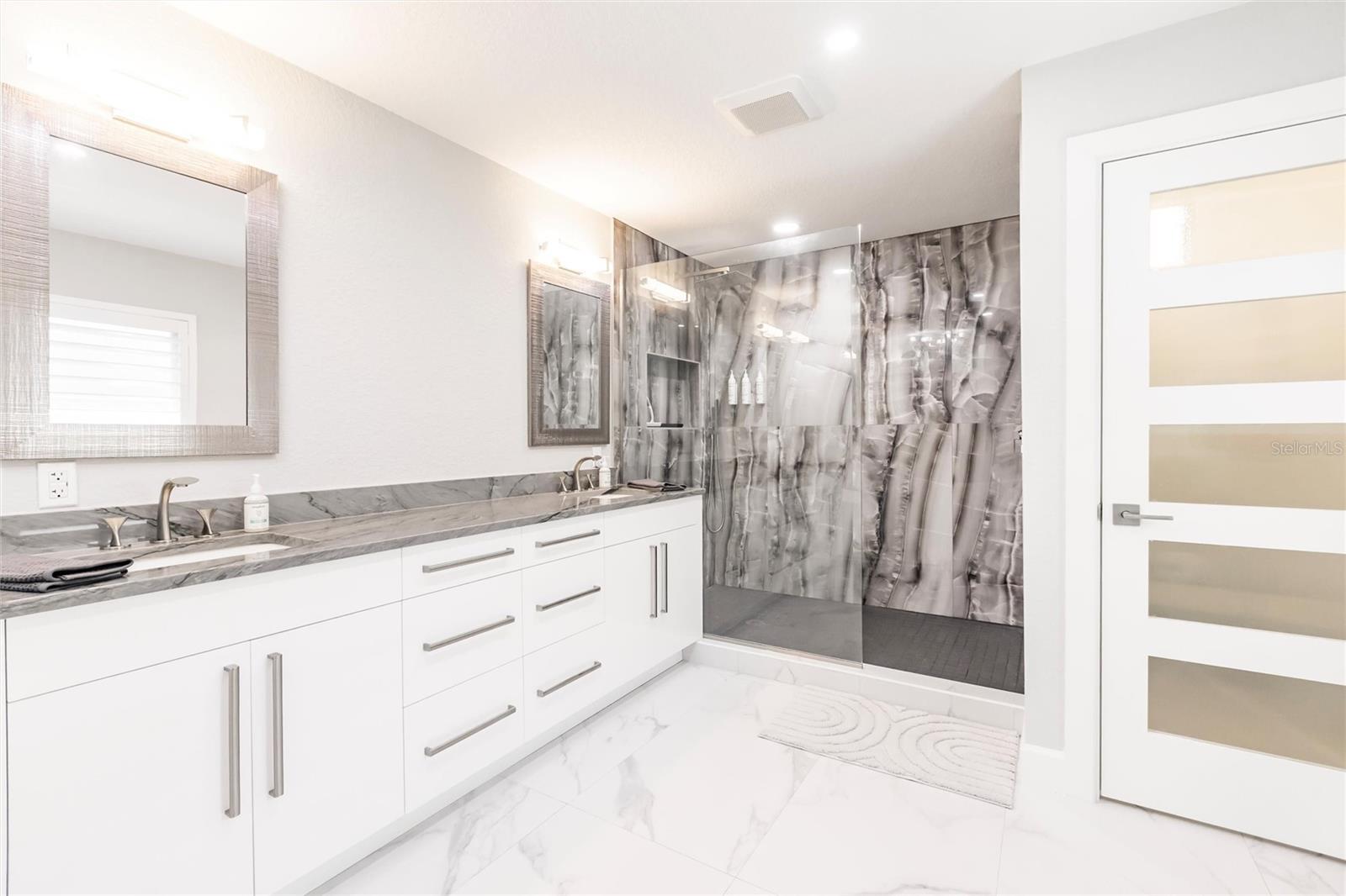 261 VENEZIA CT, PUNTA GORDA, FL, 33950