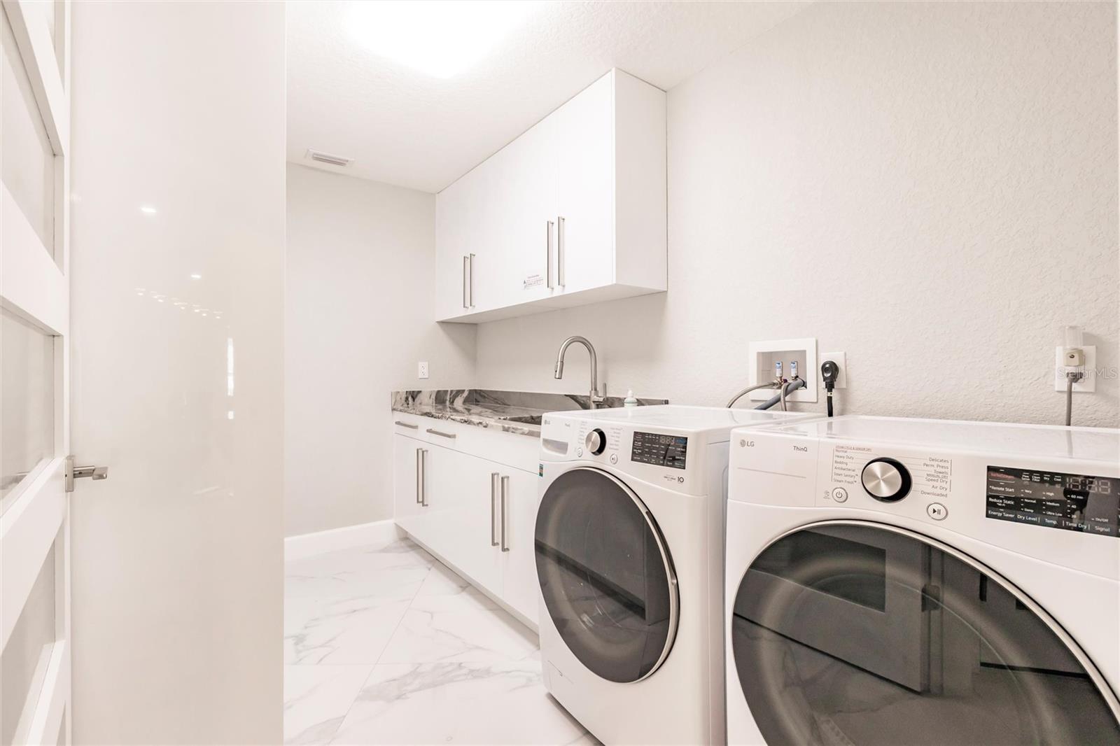 261 VENEZIA CT, PUNTA GORDA, FL, 33950