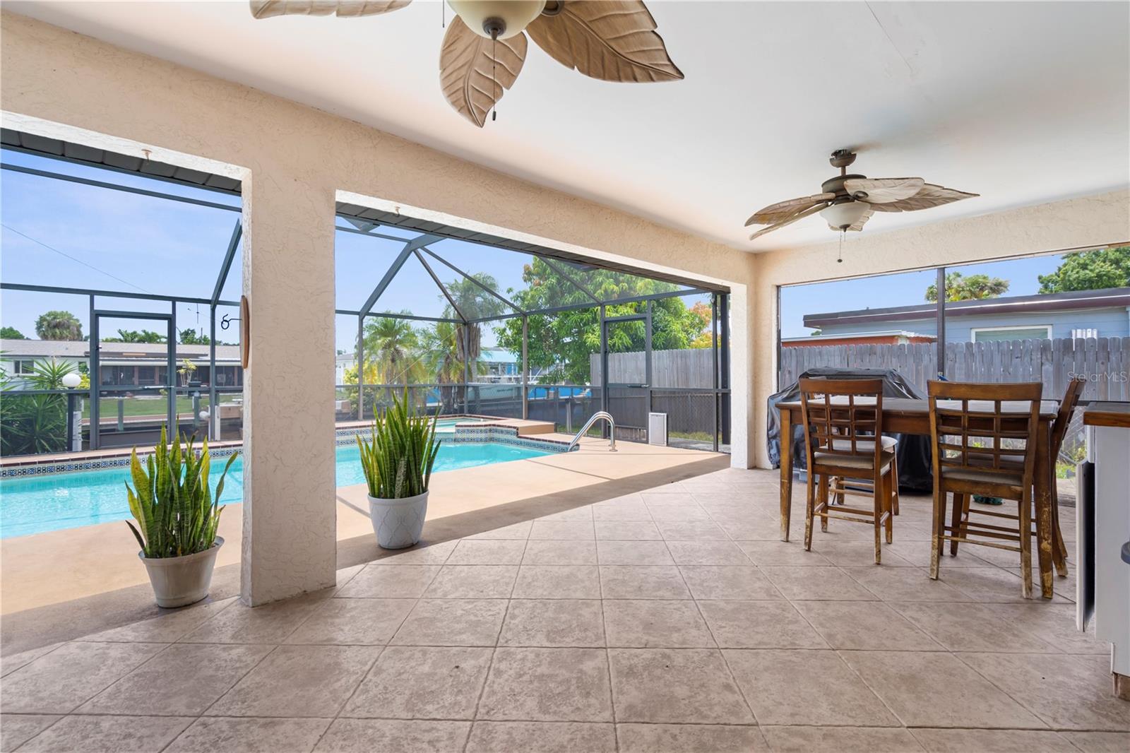 1719 W BLUEWATER TER, NORTH FORT MYERS, FL, 33903