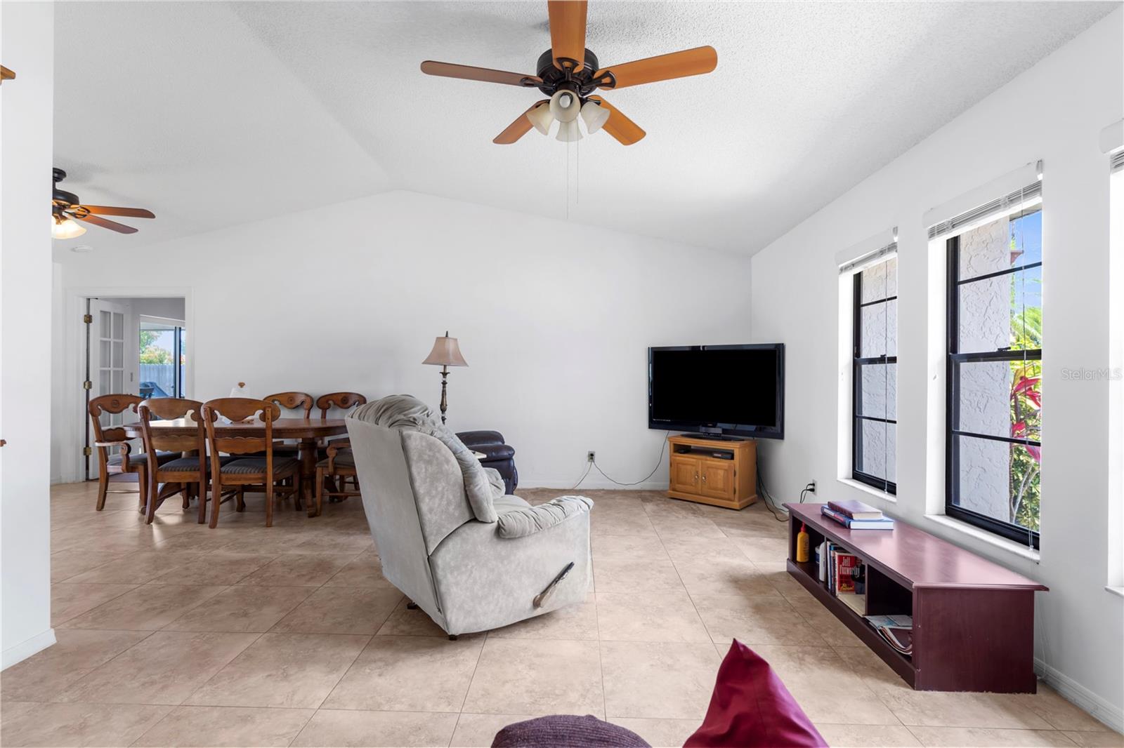 1719 W BLUEWATER TER, NORTH FORT MYERS, FL, 33903