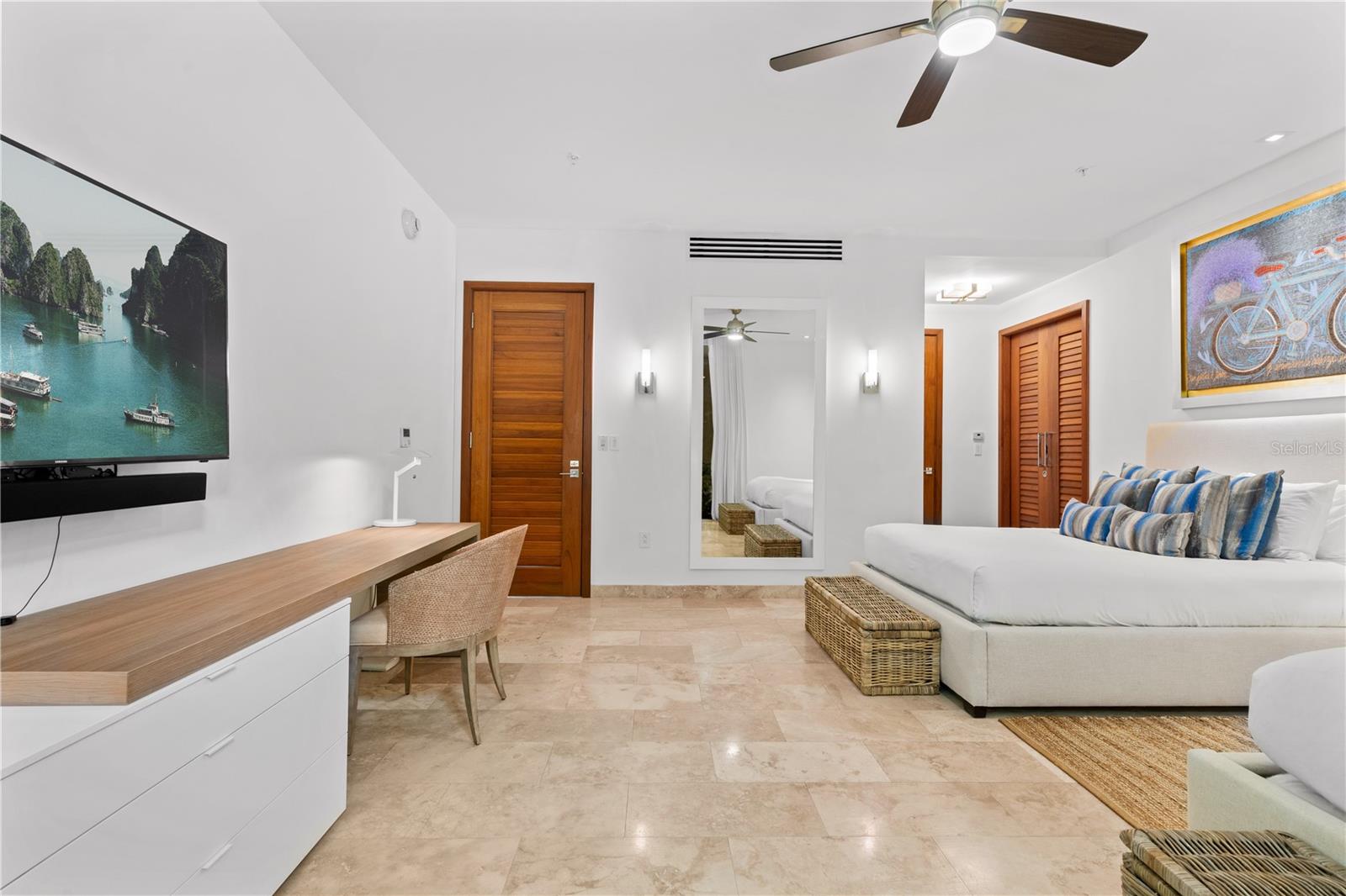 PR9113952 Property Photo