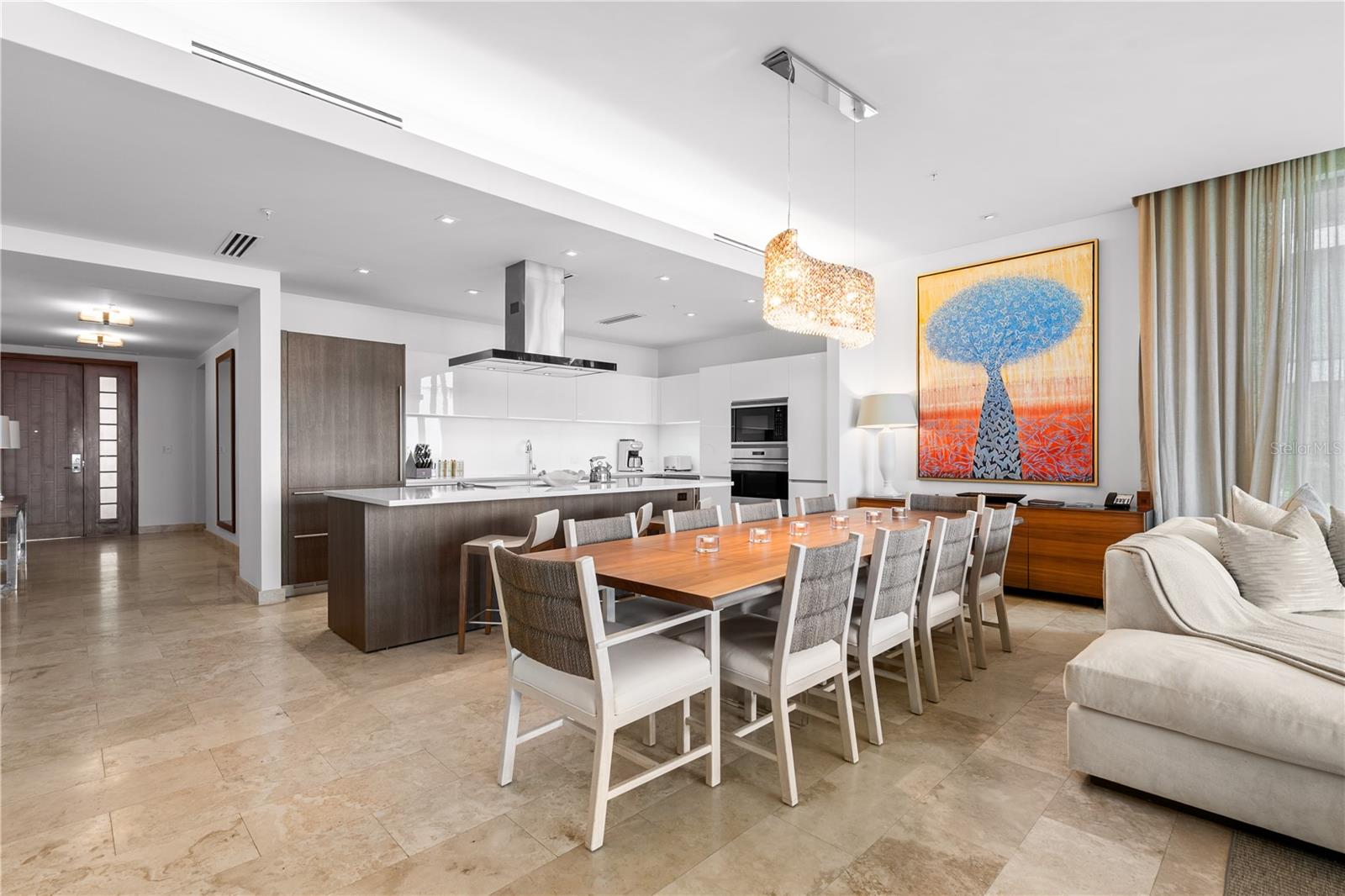 PR9113952 Property Photo