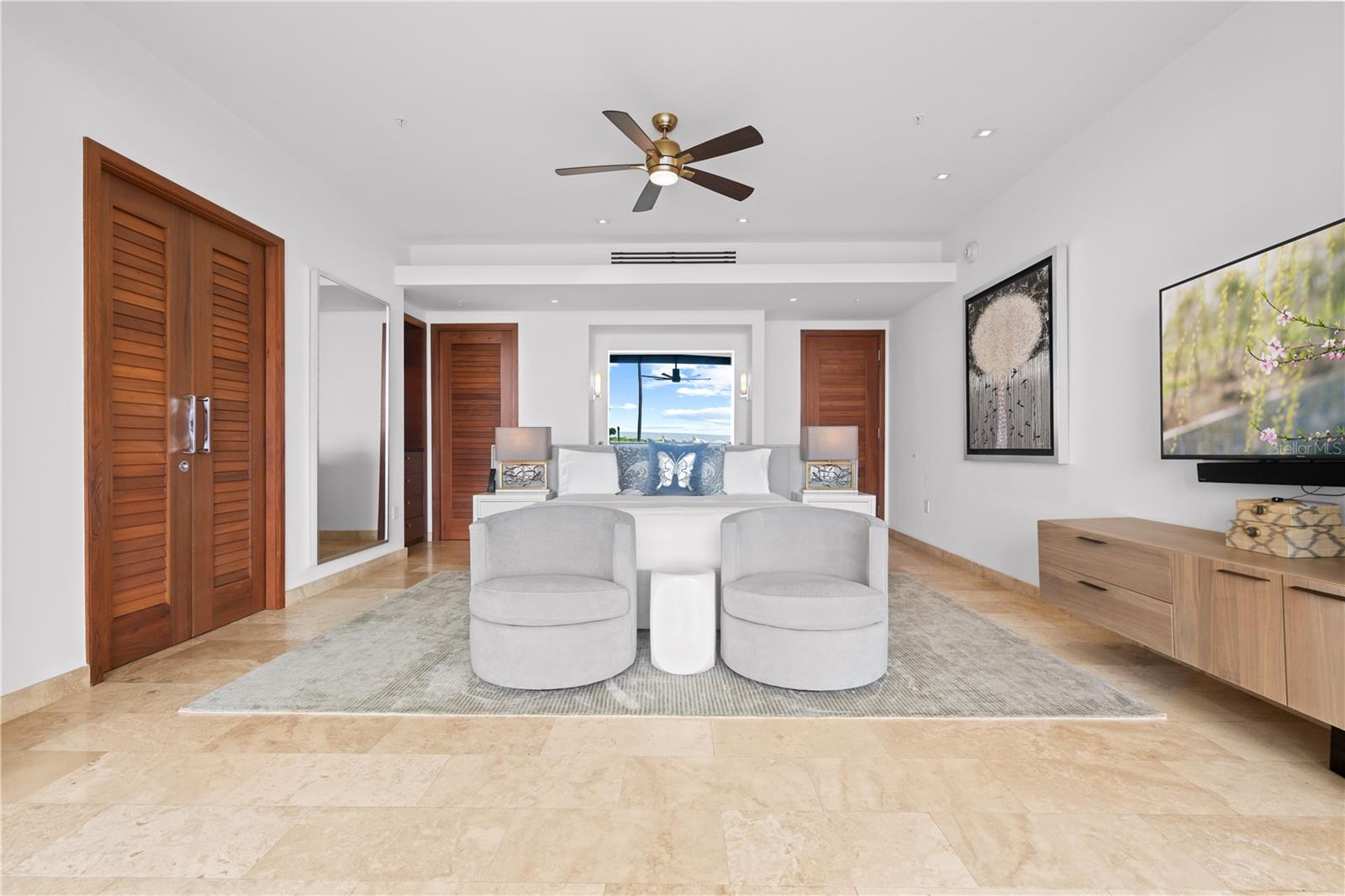 PR9113952 Property Photo