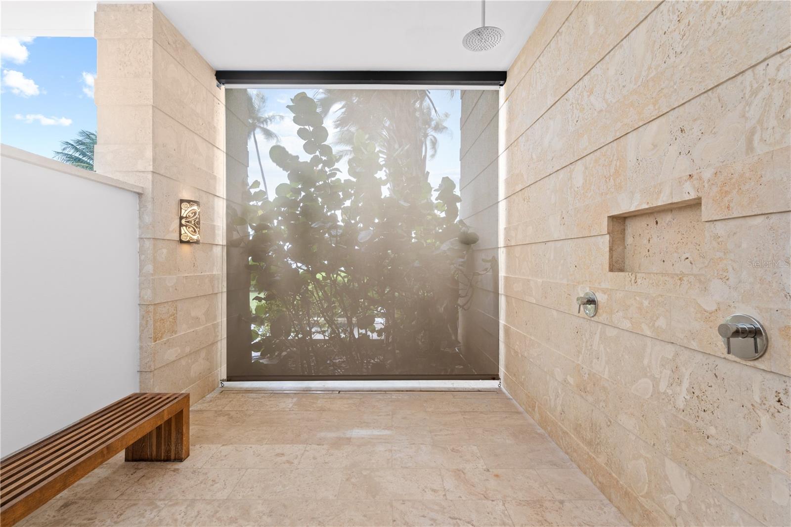 PR9113952 Property Photo