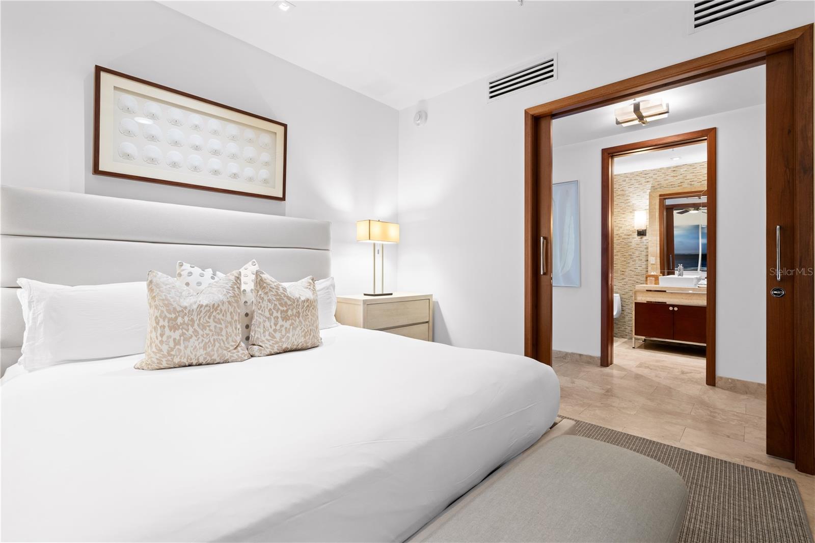 PR9113952 Property Photo