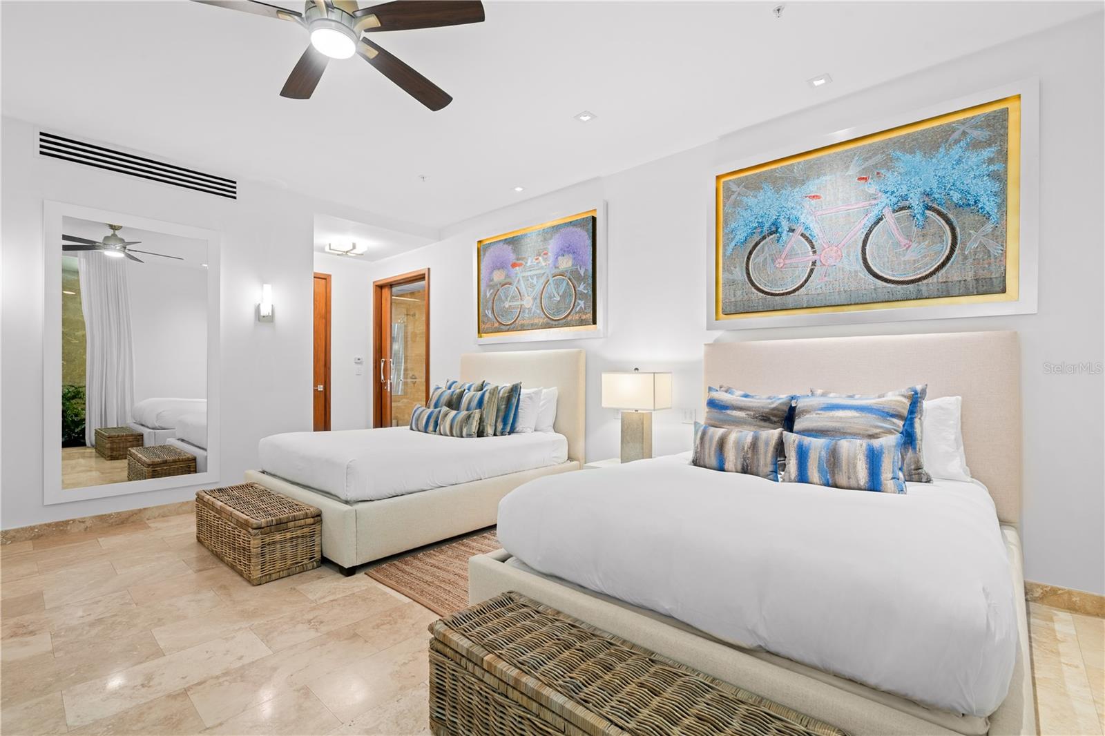 PR9113952 Property Photo