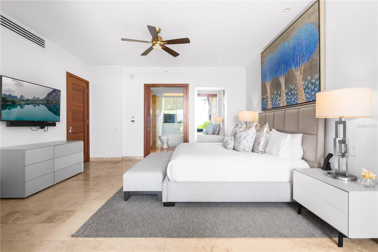 PR9113952 Property Photo