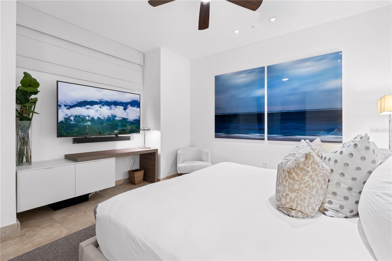 PR9113952 Property Photo