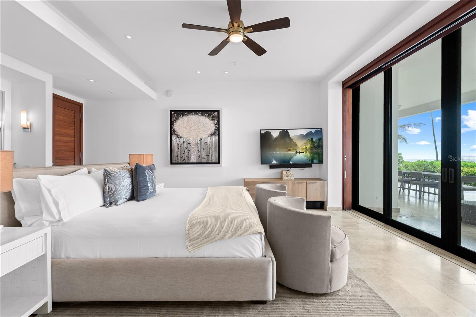 PR9113952 Property Photo