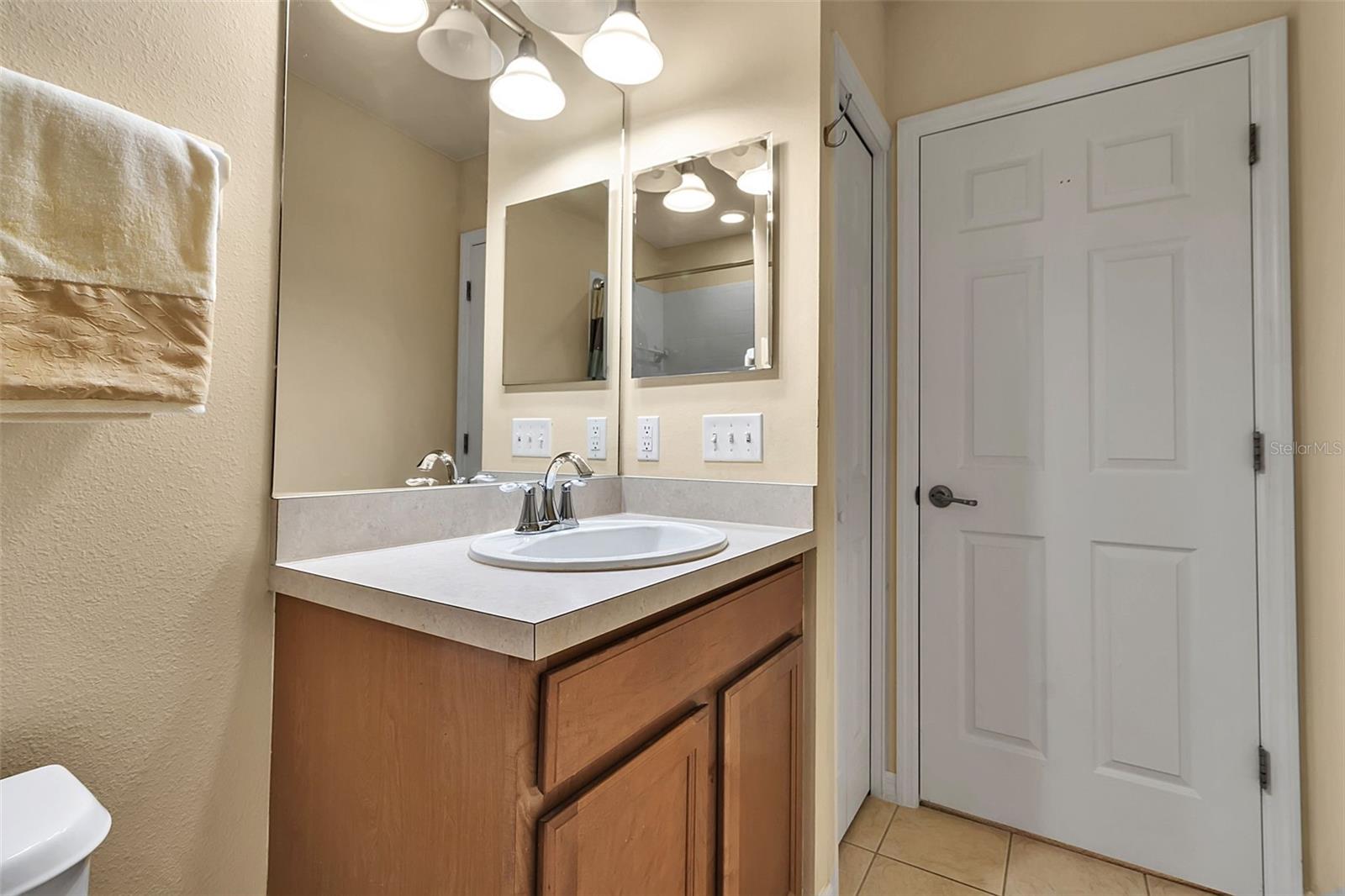 3707 45TH TER W #104, BRADENTON, FL, 34210