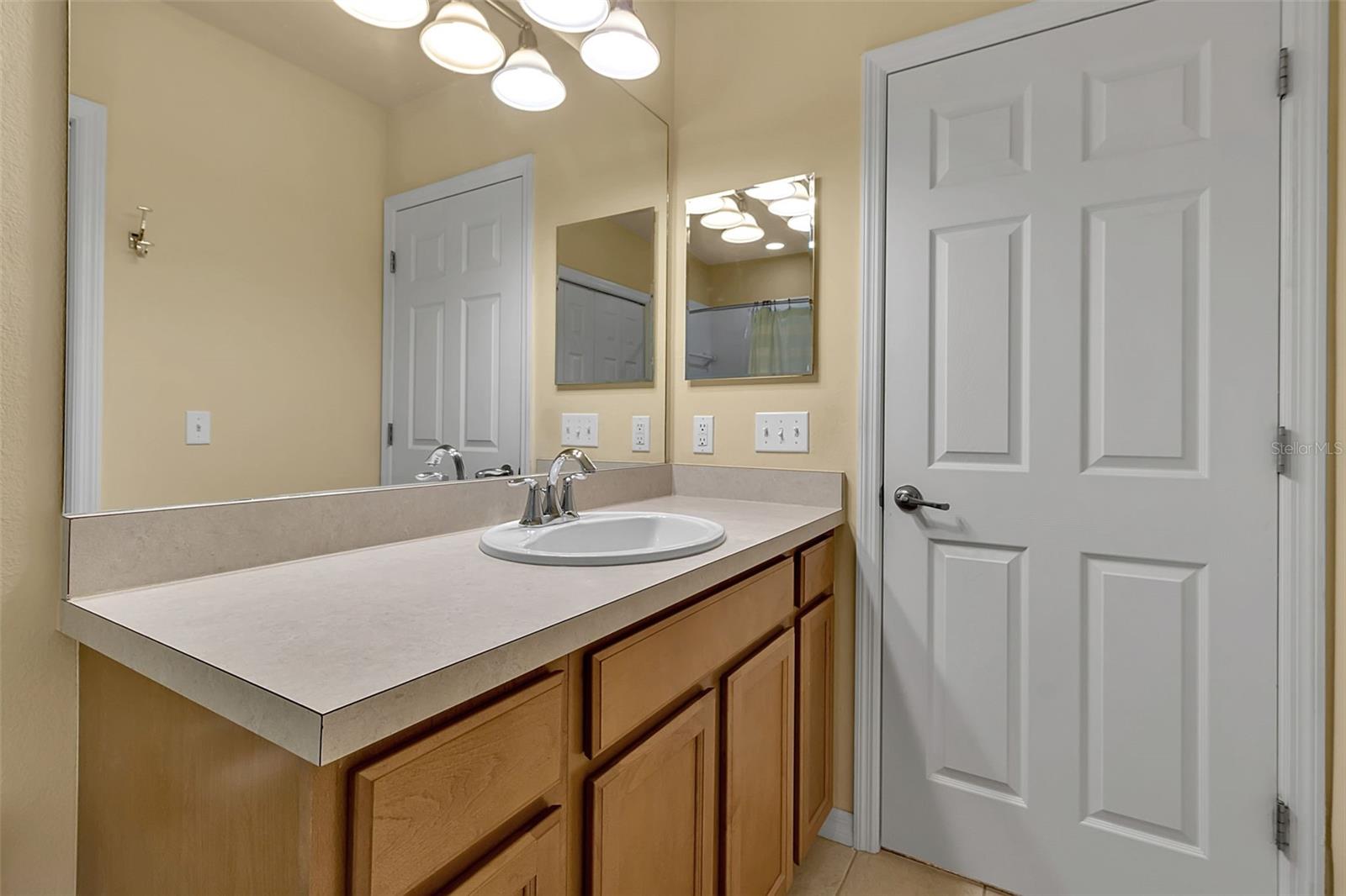 3707 45TH TER W #104, BRADENTON, FL, 34210